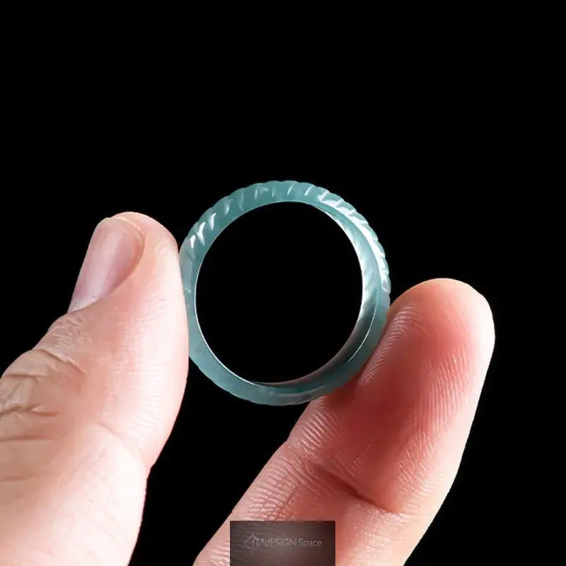 Blaue Ringe aus echter birmanischer Jadeit, luxuriöse geschnitzte Smaragdgeschenke, Vintage-Amulett, Designer-Schmuckaccessoires aus natürlicher birmanischer Jade