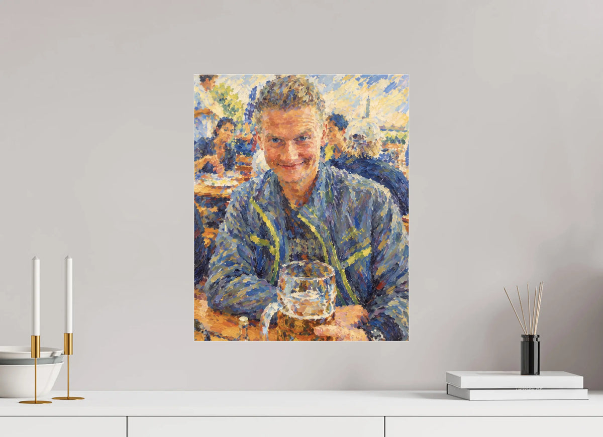 40 x 49,7 cm, Photo Print Under Acrylic Glass Ein lächelnder Mann im Biergarten